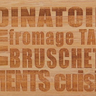 PLANCHE A DECOUPER WORD 59X15CM BAMBOU