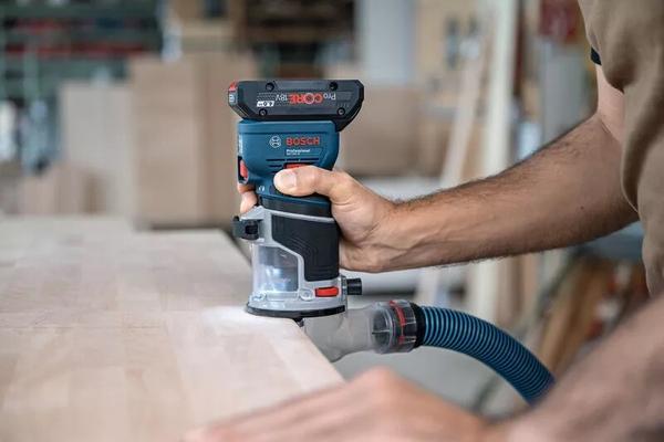 BOSCH AFFLEUREUSE GKF 18V-8 SOLO L-BOXX