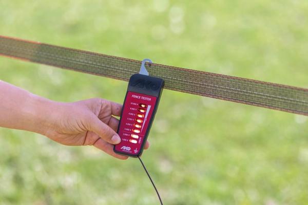 TESTEUR CLOTURE AKO AVEC 8 NIVEAUX 1000V - 10 000V