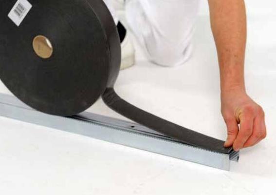 BANDE ACOUSTIQUE 30MX95MM EP:3.2MM (UW 100/CW 100)