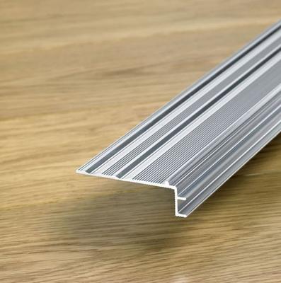 BASE ALU POUR ESCALIER (2.15M) POUR PARQUET 7MM